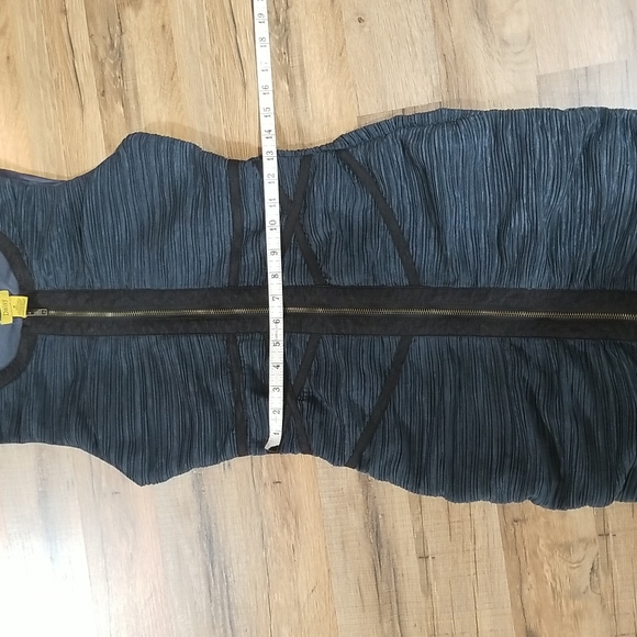 DAISY Body Con Blue Ruched Dress Full Zip Front Dress with Black Trim - Picture 14 of 16